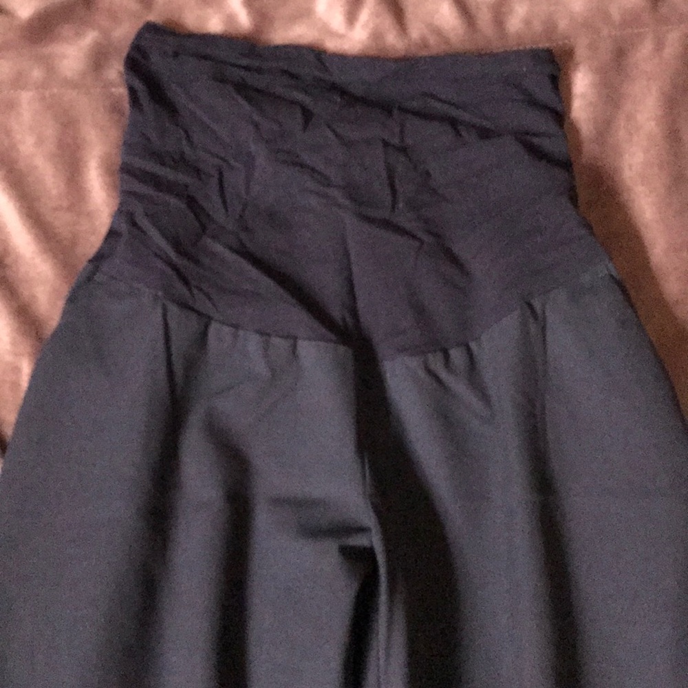 🤰🏽 3/$20. black maternity slacks.